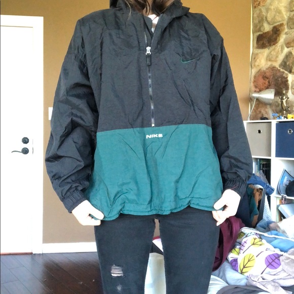 SOLD Vintage Nike Windbreaker - Picture 2 of 7